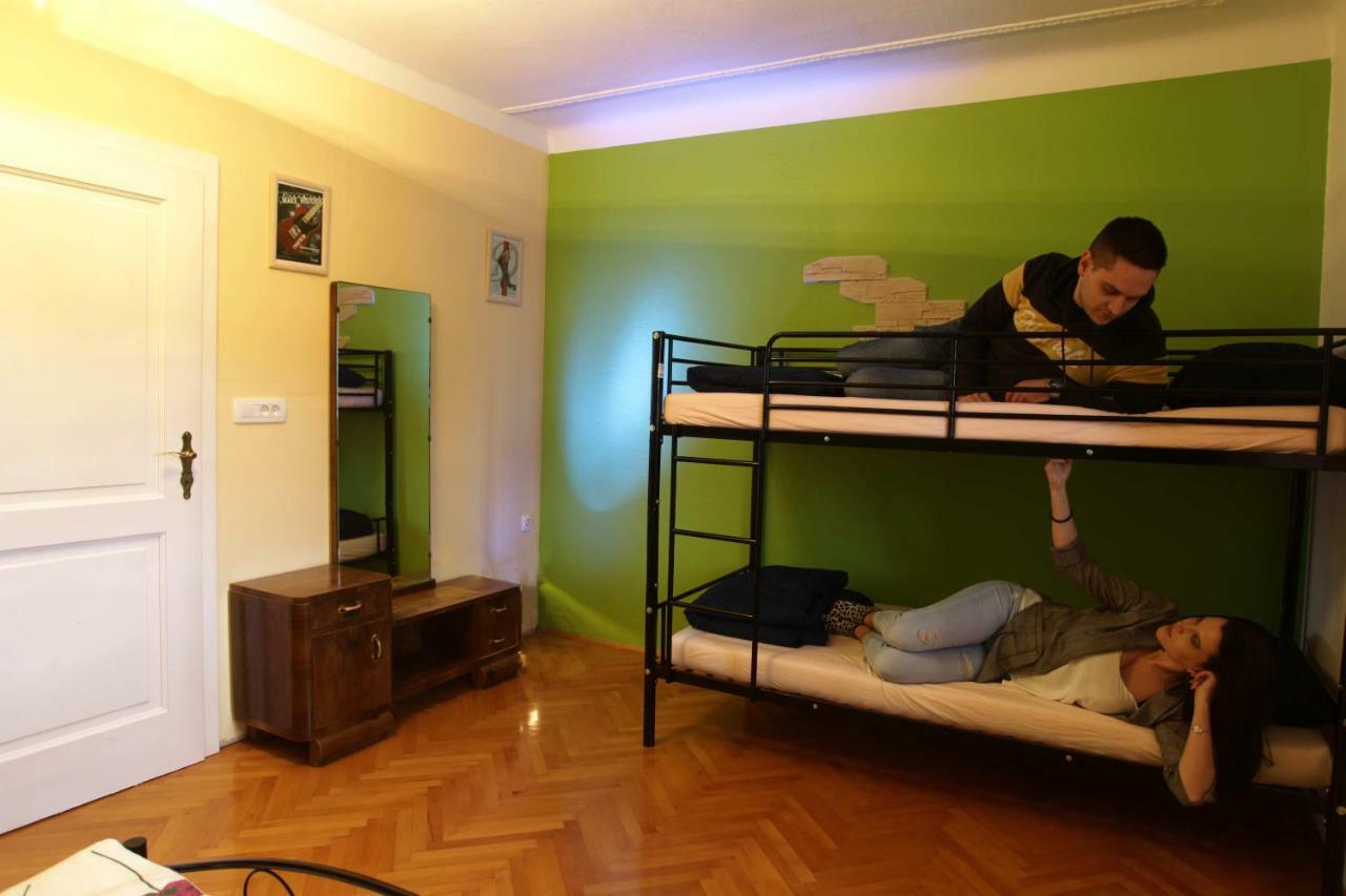 Residence Muzica Bed and Breakfast Komen Exterior foto