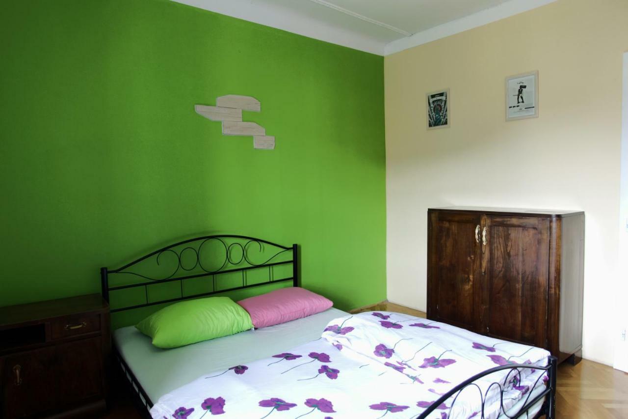 Residence Muzica Bed and Breakfast Komen Exterior foto